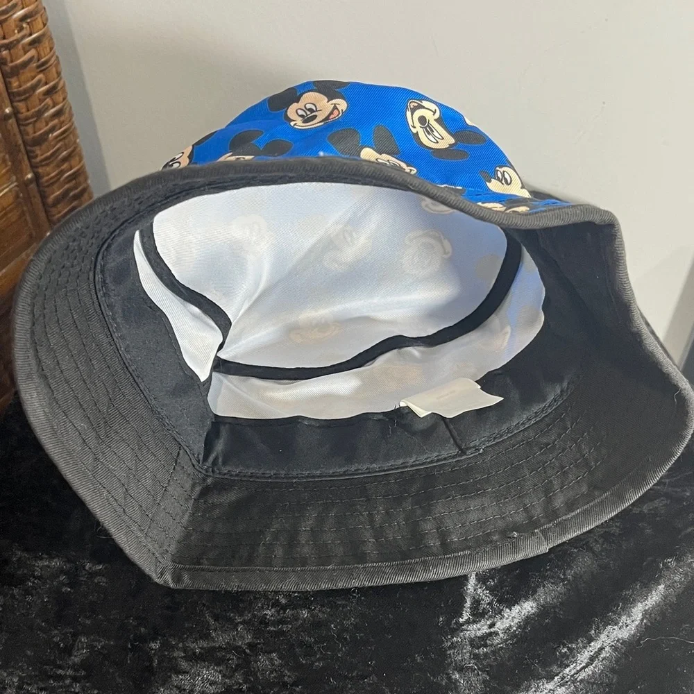 Disney Junior Royal Blue Mickey Mouse Bucket Hat, size OSFM child / toddler